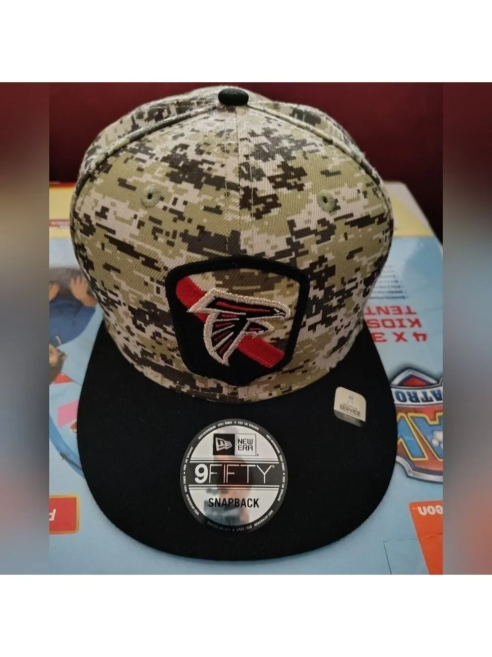 Atlanta Falcons New Era 2023 Salute To Service 9FIFTY Snapback Hat - Camo/Black